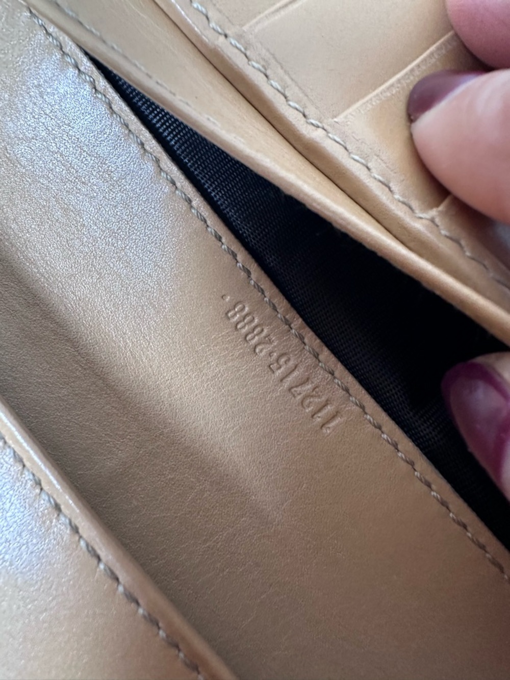 Auth GUCCI Guccissima W
Hook Bi-Fold Long Wallet Brown and Metallic Leather - Picture 8 of 11